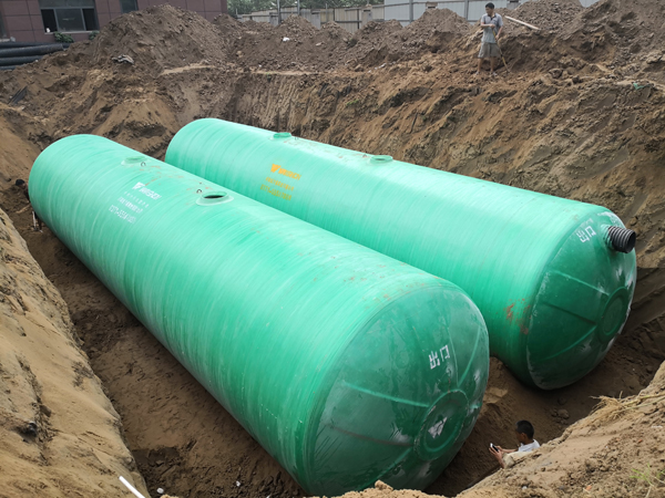 玻璃鋼化糞池廠家怎麽清理化糞池？